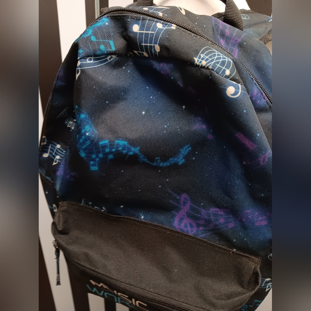 Music Back Pack - Picture 4 of 8